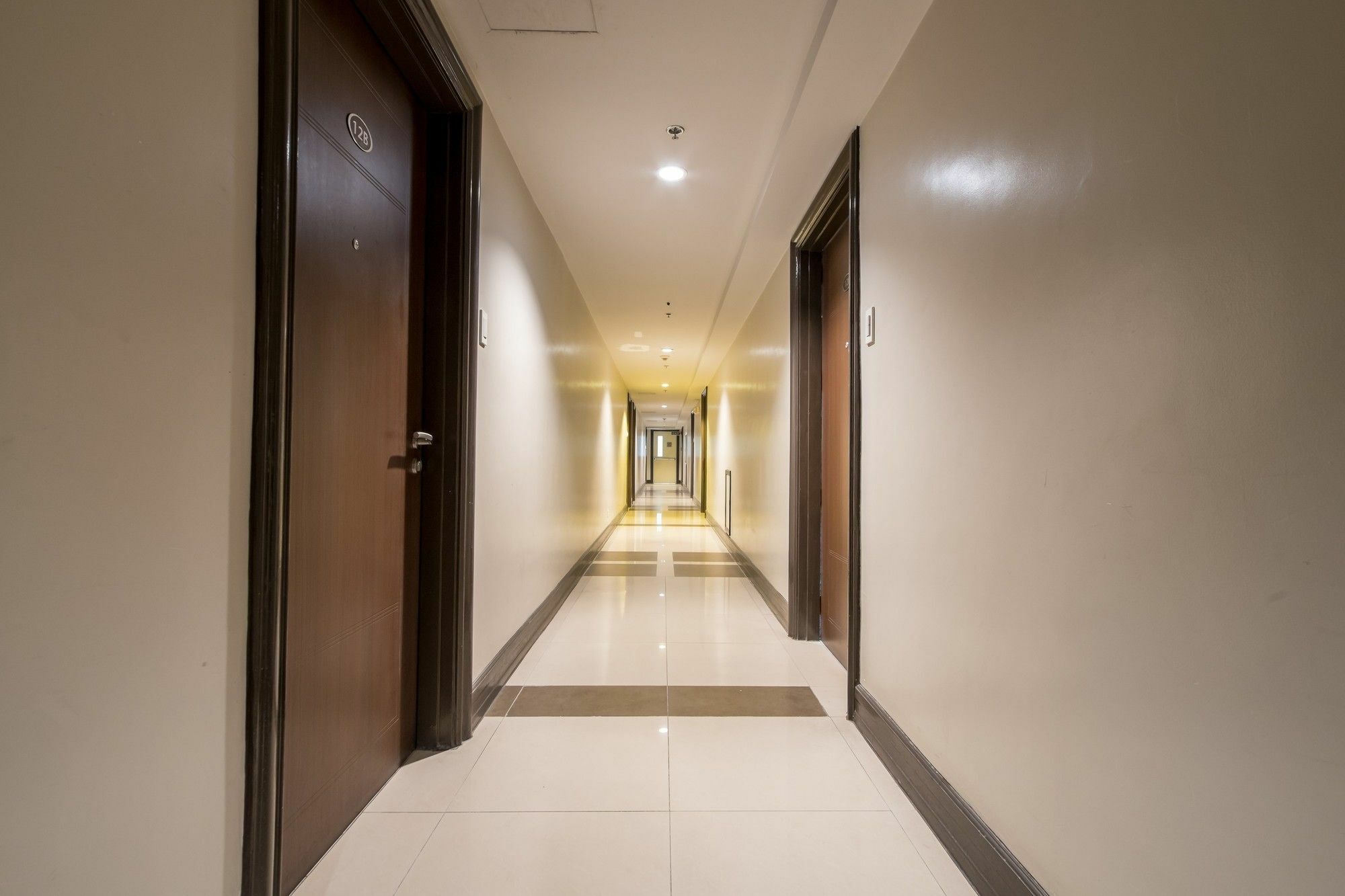 Zen Home Forbeswood Parklane Bgc ตากิก ภายนอก รูปภาพ