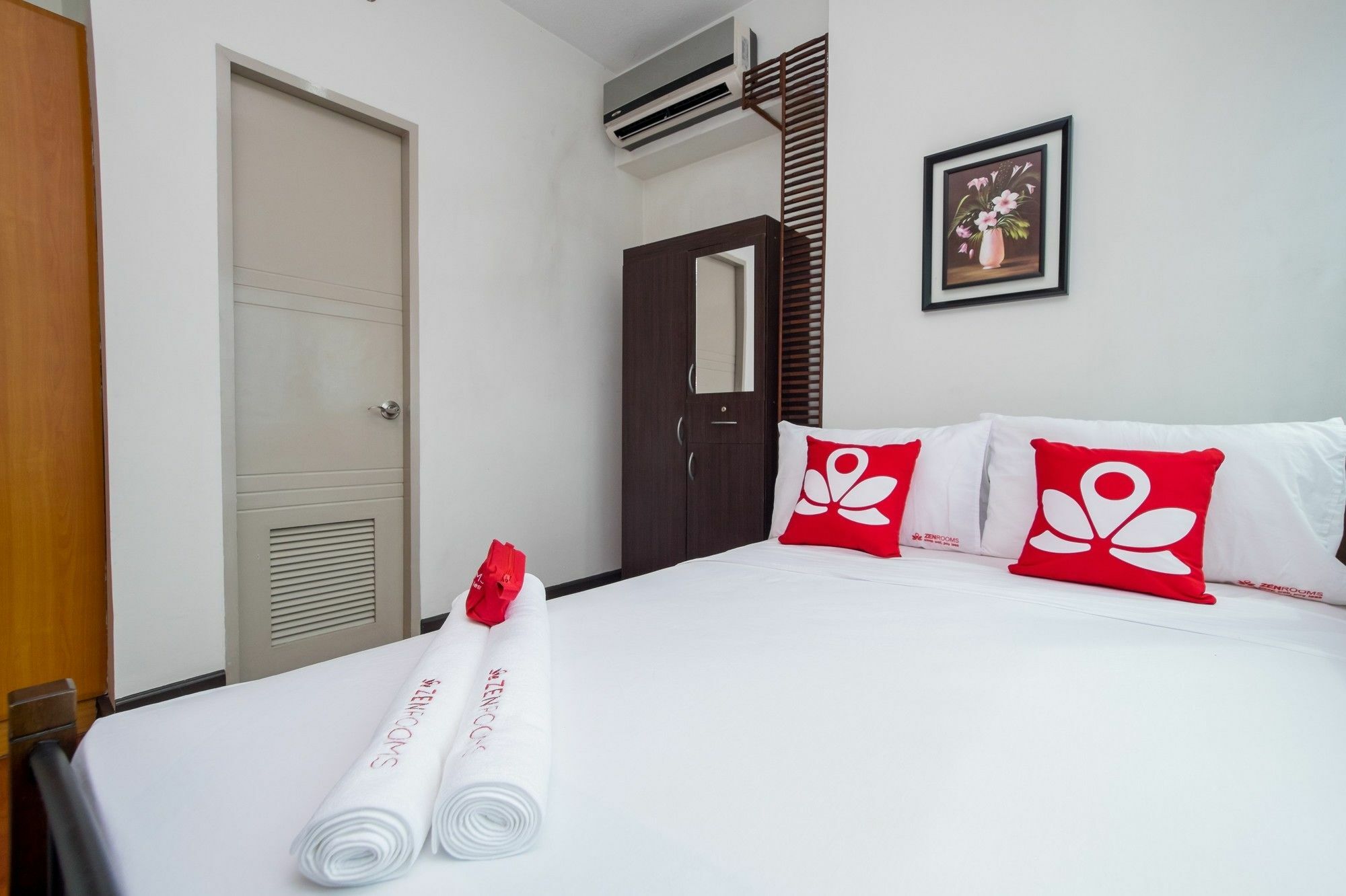 Zen Home Forbeswood Parklane Bgc ตากิก ภายนอก รูปภาพ