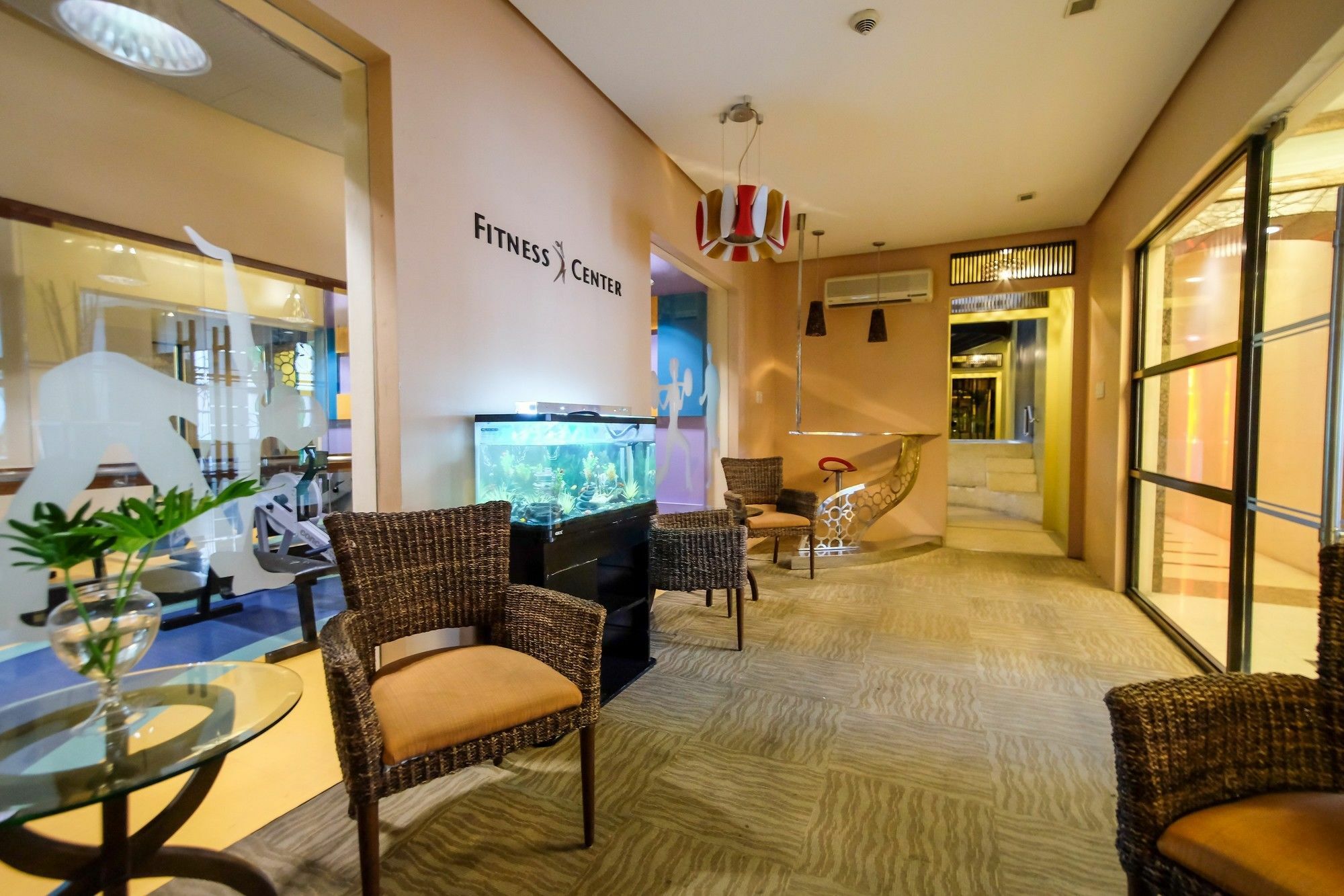 Zen Home Forbeswood Parklane Bgc ตากิก ภายนอก รูปภาพ